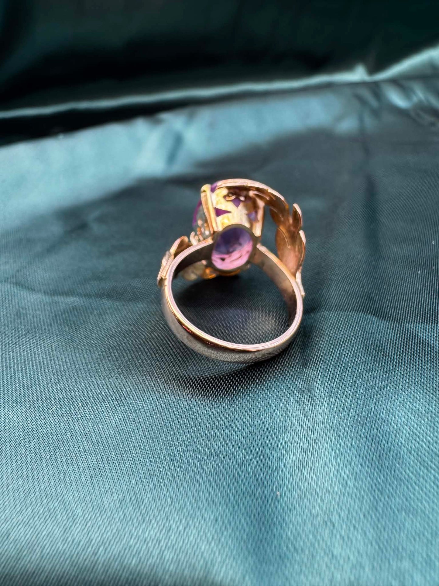Amethyst foliate crossover cocktail ring in 14ct yellow gold, band and reverse view