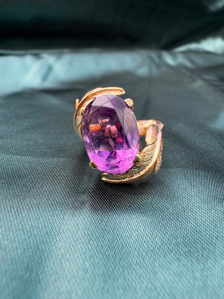 Amethyst foliate crossover cocktail ring in 14ct yellow gold, front view