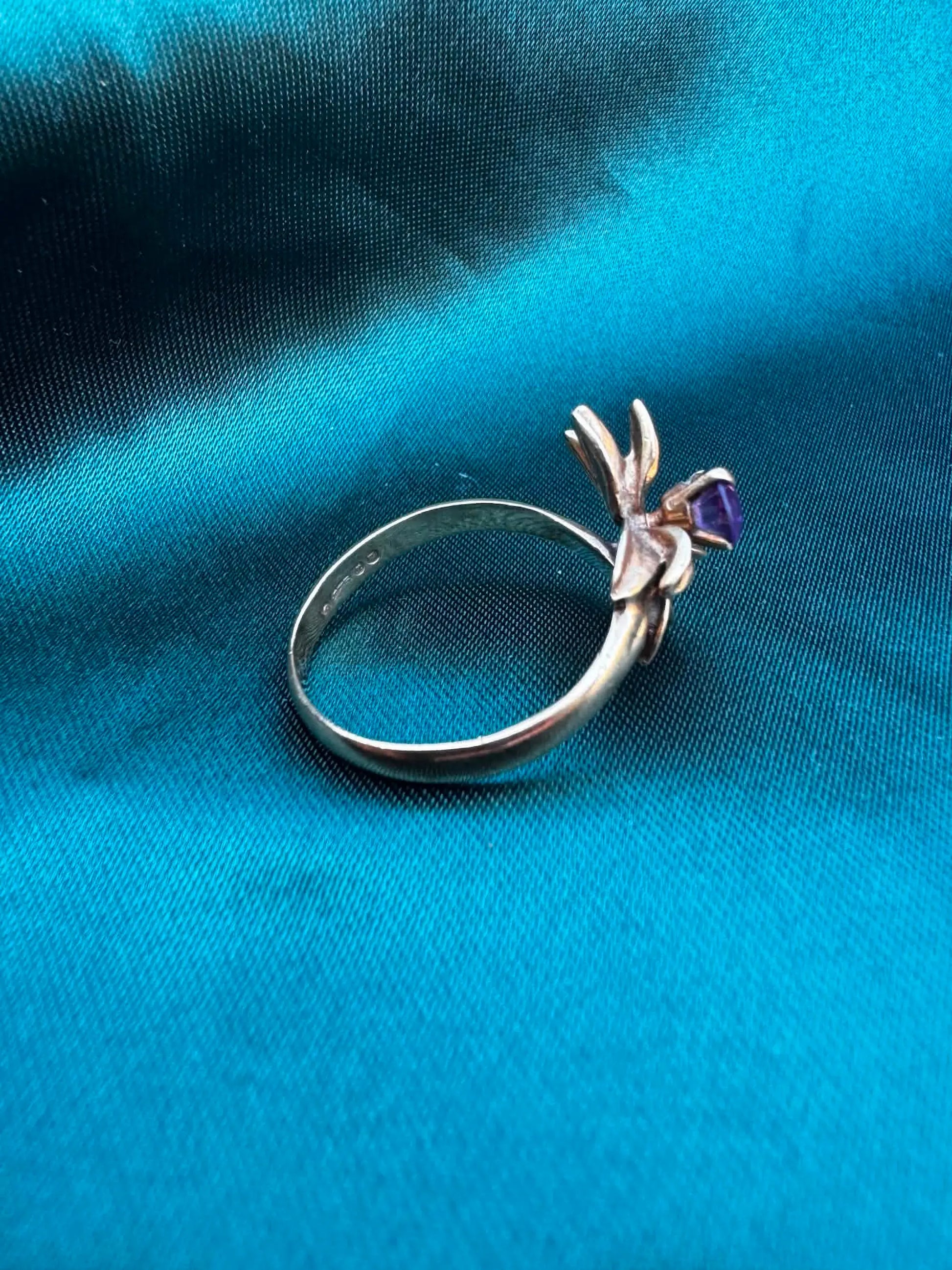 9ct Yellow Gold Amethyst Floral Ring — side profile view showing amethyst in floral setting and gold band