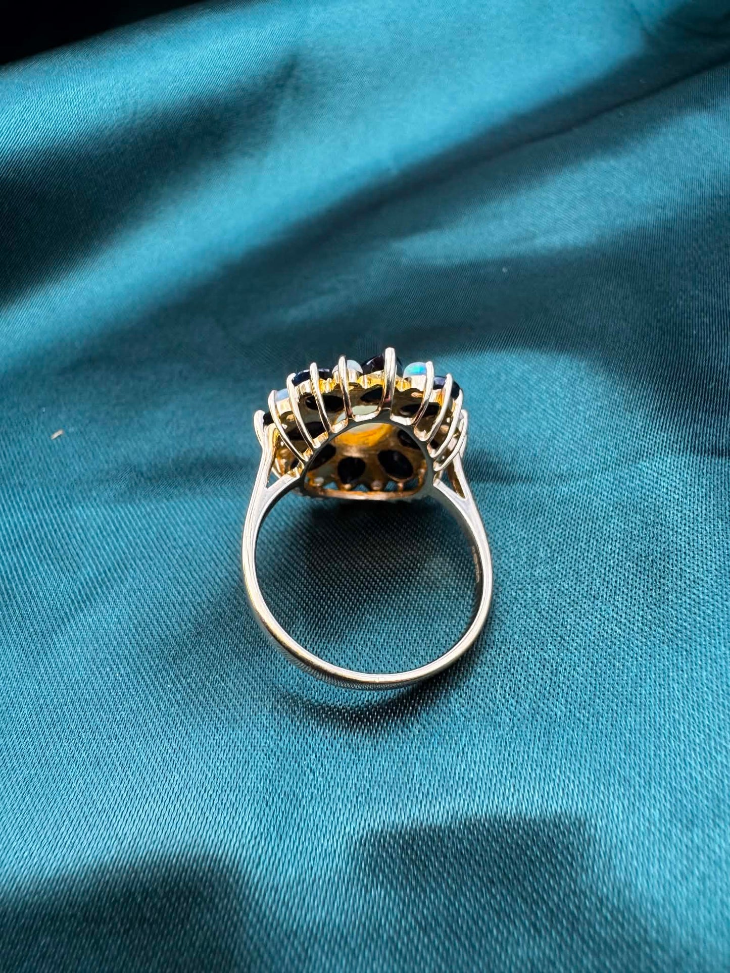  Opal and sapphire cluster ring in 9ct gold, reverse