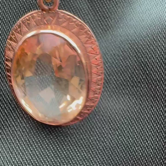 Citrine Pendant in 9ct Gold — side view showing gold setting and pendant depth