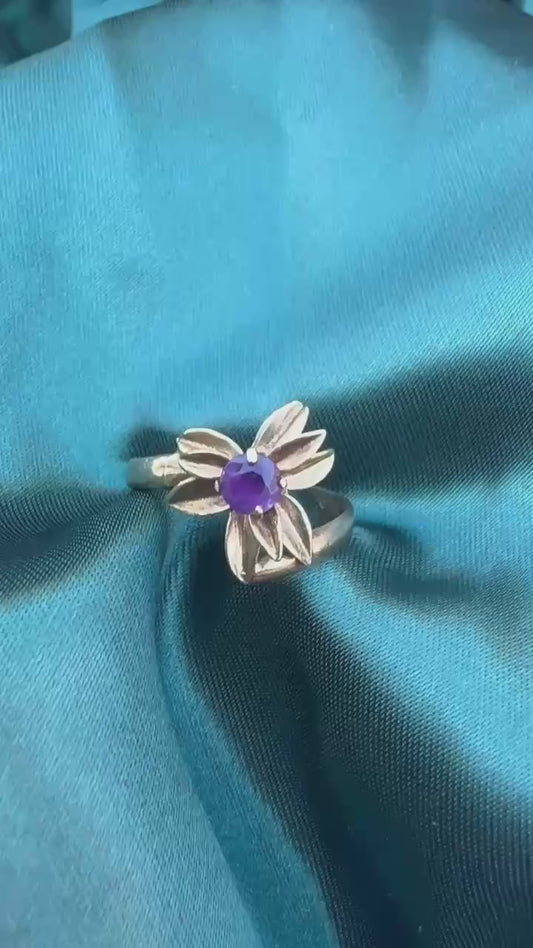 9ct Yellow Gold Vintage Amethyst Floral Ring